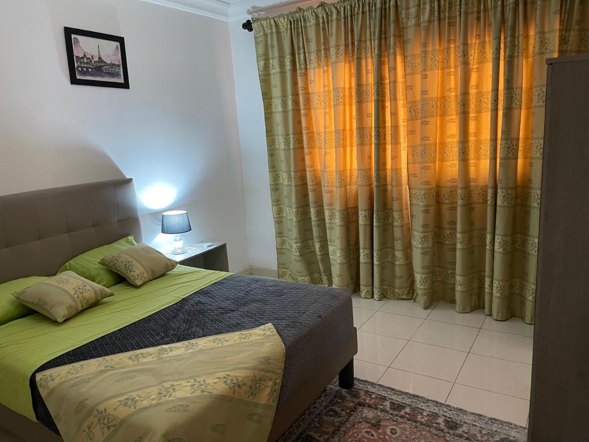 Domaine Des Maldives Apartment Yaounde Ngoại thất bức ảnh